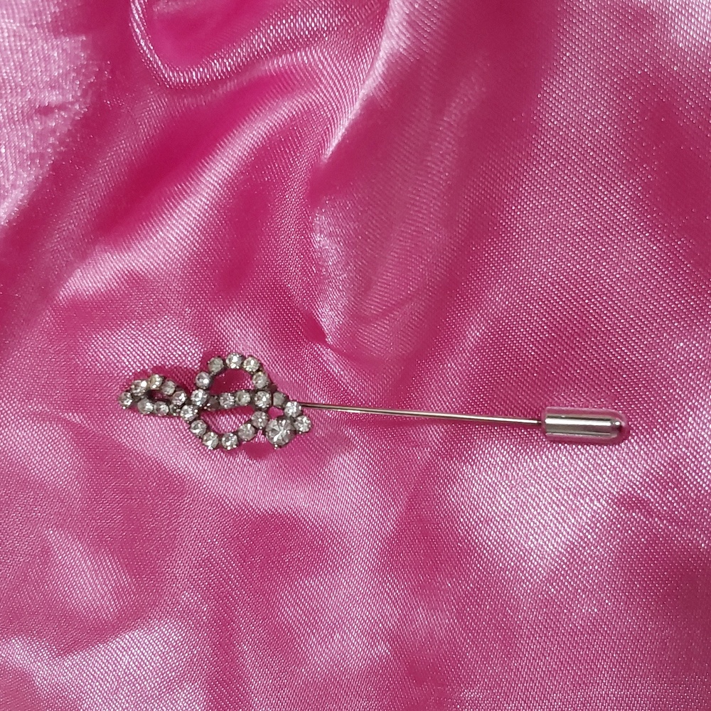 Vintage unisex music note pin🔥🔥